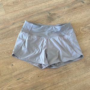 Lululemon speed up short